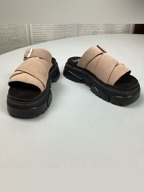 Dr. Martens Mattison Platform Slide Sandals Pink Size 8 NWOT